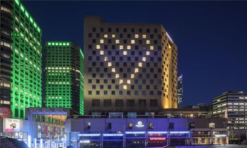 DoubleTree by Hilton Montreal