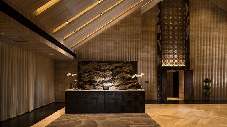 <b>Conrad Hangzhou Tonglu Lobby</b>. Images powered by <a href="https://iceportal.shijigroup.com/" title="IcePortal" target="_blank">IcePortal</a>.