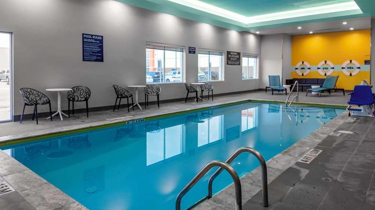 Tru by Hilton Cypress Houston Pool