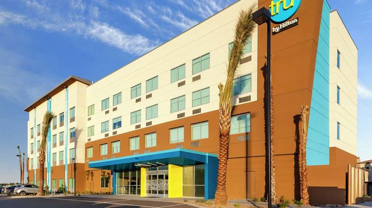 Tru by Hilton Gilbert Exterior