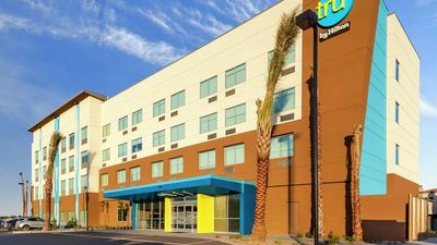 Tru by Hilton Gilbert