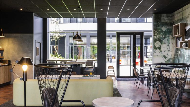 <b>Adagio Access Palaiseau Saclay Restaurant</b>. Images powered by <a href="https://iceportal.shijigroup.com/" title="IcePortal" target="_blank">IcePortal</a>.