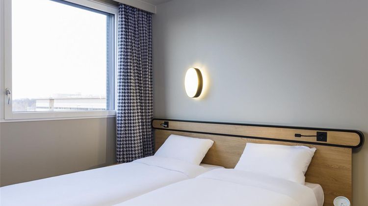 Adagio Access Palaiseau Saclay Room