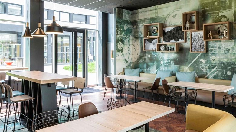 <b>Adagio Access Palaiseau Saclay Restaurant</b>. Images powered by <a href="https://iceportal.shijigroup.com/" title="IcePortal" target="_blank">IcePortal</a>.