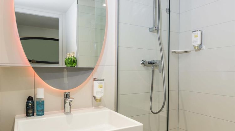 Adagio Access Palaiseau Saclay Room