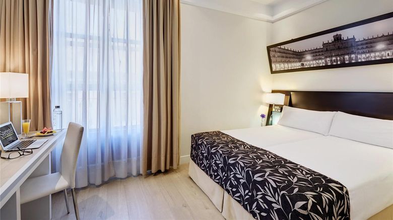 <b>Sercotel Las Torres Hotel Room</b>. Images powered by <a href="https://iceportal.shijigroup.com/" title="IcePortal" target="_blank">IcePortal</a>.