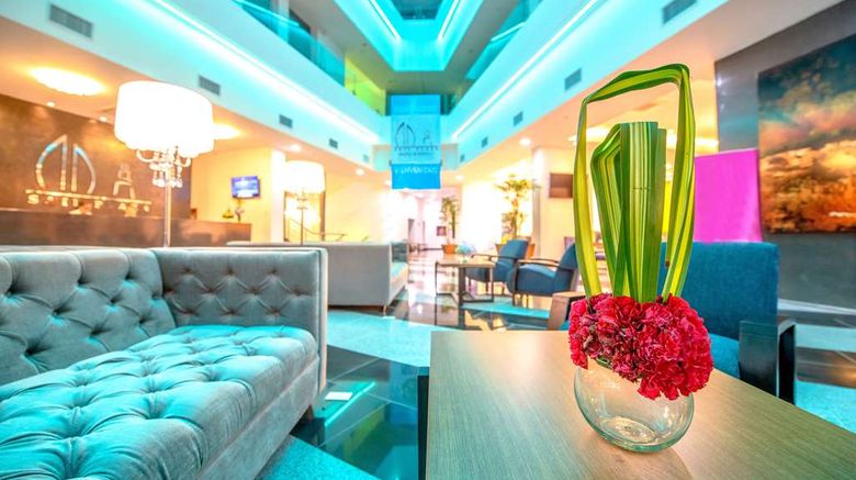 <b>Wyndham Manta Sail Plaza Hotel Lobby</b>. Images powered by <a href="https://iceportal.shijigroup.com/" title="IcePortal" target="_blank">IcePortal</a>.
