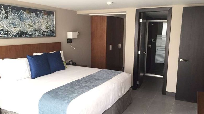 <b>Wyndham Manta Sail Plaza Hotel Room</b>. Images powered by <a href="https://iceportal.shijigroup.com/" title="IcePortal" target="_blank">IcePortal</a>.
