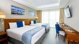 Wyndham Manta Sail Plaza Hotel Room