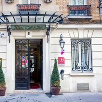 Gavarni Hotel