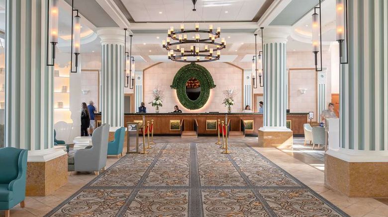 <b>Dream Castle Paris Lobby</b>. Images powered by <a href="https://iceportal.shijigroup.com/" title="IcePortal" target="_blank">IcePortal</a>.