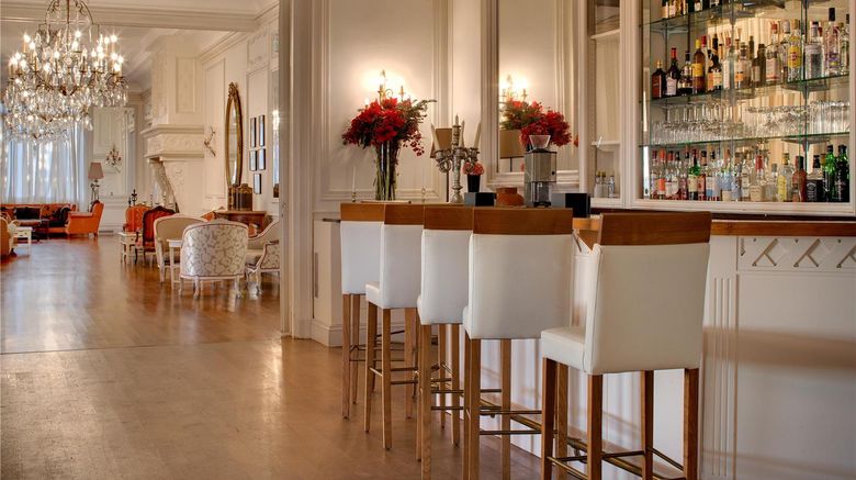 <b>Pavillon Henri IV Hotel Lobby</b>. Images powered by <a href="https://iceportal.shijigroup.com/" title="IcePortal" target="_blank">IcePortal</a>.