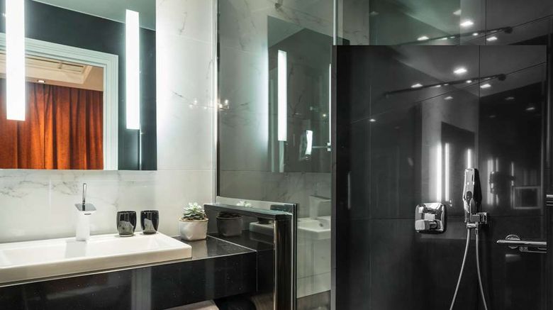 <b>Maison Albar Hotels Le Champs-Elysees Room</b>. Images powered by <a href="https://iceportal.shijigroup.com/" title="IcePortal" target="_blank">IcePortal</a>.