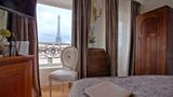 Hotel Eiffel Trocadero Room