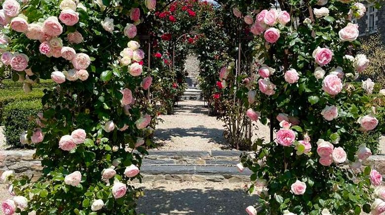 <b>Chateau de l'Epinay Exterior</b>. Images powered by <a href="https://iceportal.shijigroup.com/" title="IcePortal" target="_blank">IcePortal</a>.
