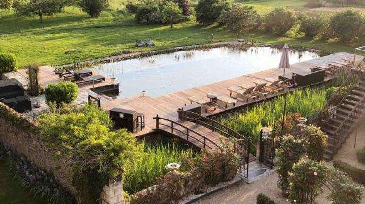 Chateau de l'Epinay Pool