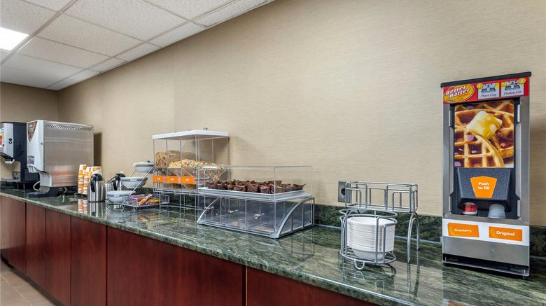 <b>Comfort Inn & Suites Glen Mills Restaurant</b>. Images powered by <a href="https://iceportal.shijigroup.com/" title="IcePortal" target="_blank">IcePortal</a>.