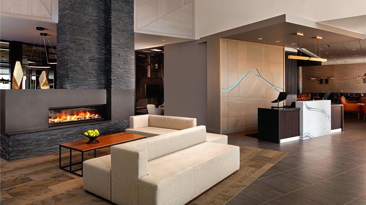 Hyatt Place Calgary Airport Lobby