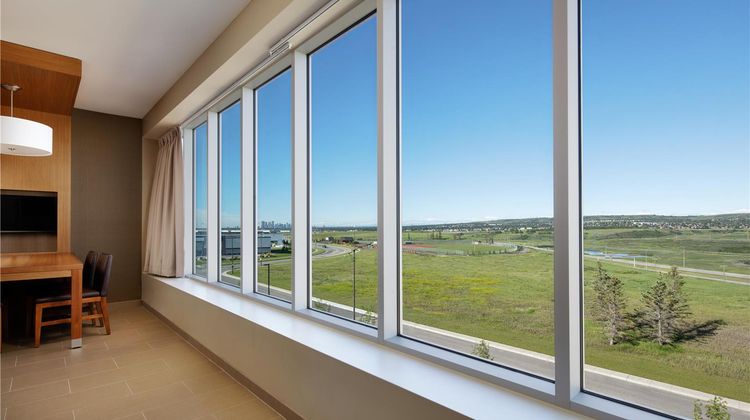Hyatt Place Calgary Airport Suite