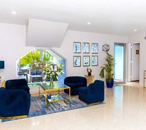 Aqua Hotel & Lounge Lobby