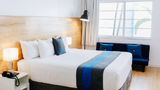 Aqua Hotel & Lounge Room