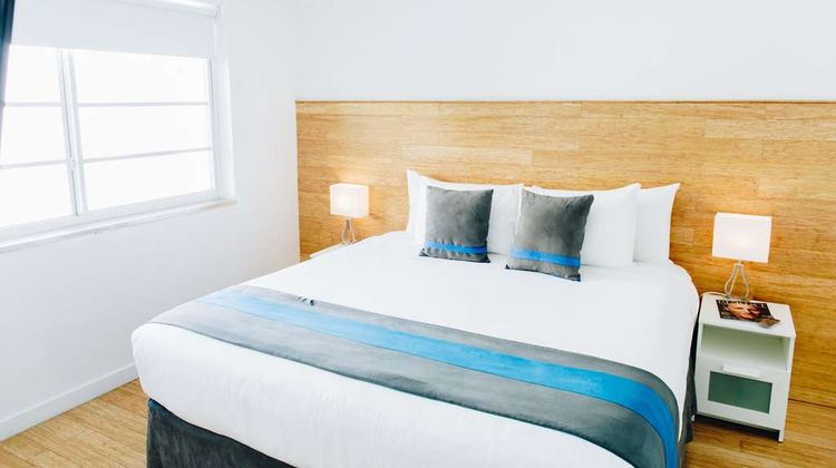 Aqua Hotel & Lounge Suite
