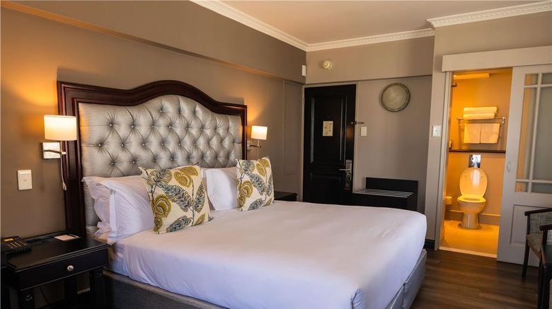 <b>Premier Hotel Cape Manor Room</b>. Images powered by <a href="https://iceportal.shijigroup.com/" title="IcePortal" target="_blank">IcePortal</a>.