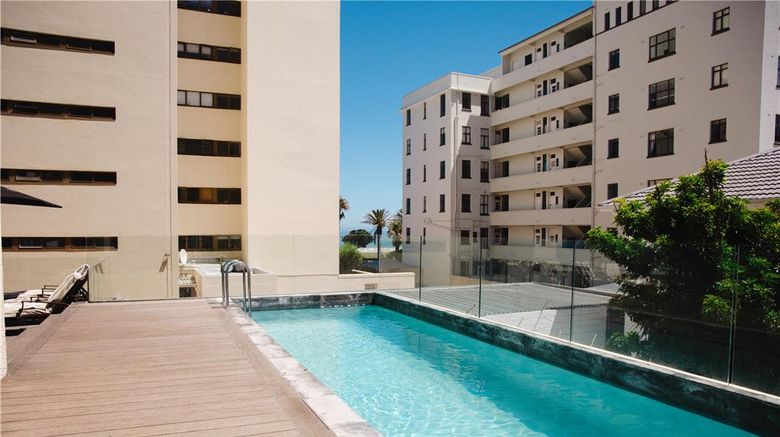<b>Premier Hotel Cape Manor Pool</b>. Images powered by <a href="https://iceportal.shijigroup.com/" title="IcePortal" target="_blank">IcePortal</a>.