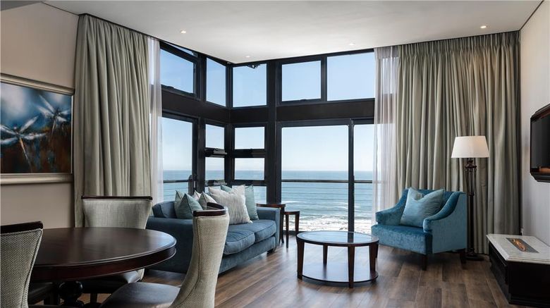 <b>Premier Hotel Cape Manor Suite</b>. Images powered by <a href="https://iceportal.shijigroup.com/" title="IcePortal" target="_blank">IcePortal</a>.