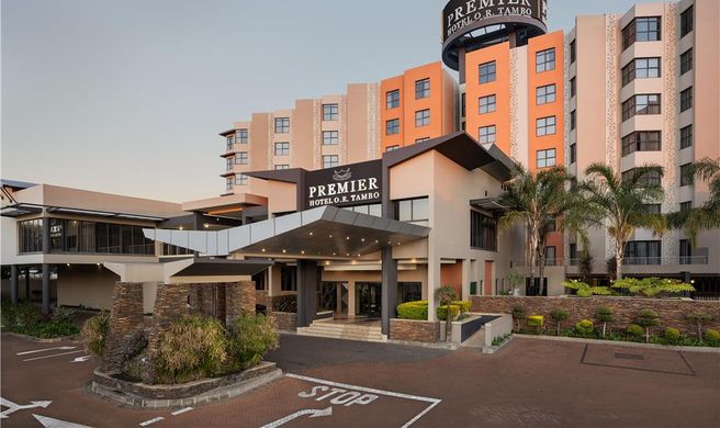 Premier Hotel O.R. Tambo Exterior