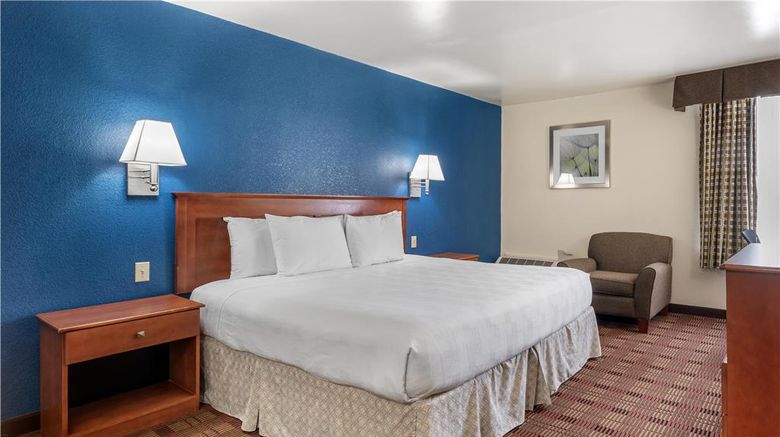<b>SureStay By Best Western East Brunswick Room</b>. Images powered by <a href="https://iceportal.shijigroup.com/" title="IcePortal" target="_blank">IcePortal</a>.