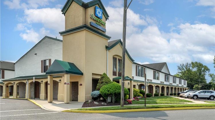 SureStay By Best Western East Brunswick Exterior