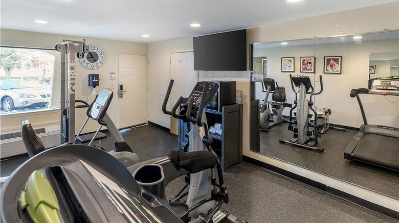 <b>SureStay By Best Western East Brunswick Health</b>. Images powered by <a href="https://iceportal.shijigroup.com/" title="IcePortal" target="_blank">IcePortal</a>.