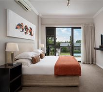 Premier Resort The Moorings Room