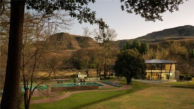 Sani Pass Hotel