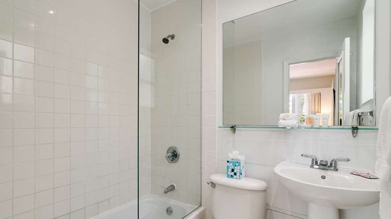 <b>Crest Hotel & Suites Room</b>. Images powered by <a href="https://iceportal.shijigroup.com/" title="IcePortal" target="_blank">IcePortal</a>.