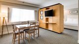 Crest Hotel & Suites Suite