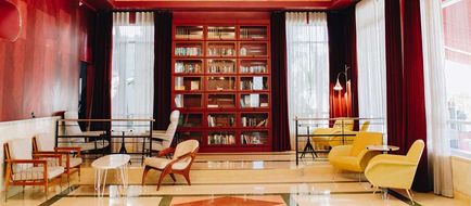 Crest Hotel & Suites Lobby
