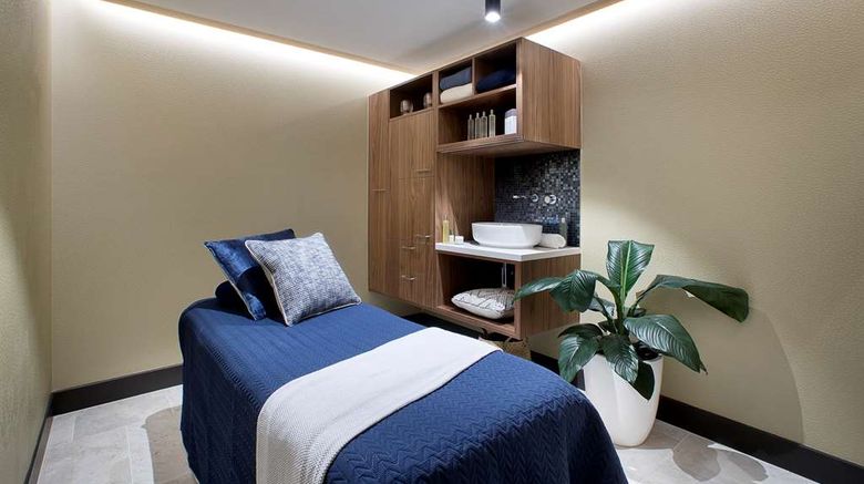 <b>The Star Grand Hotel, Gold Coast Spa</b>. Images powered by <a href="https://iceportal.shijigroup.com/" title="IcePortal" target="_blank">IcePortal</a>.