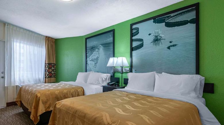 <b>Quality Inn Daytona Beach Oceanfront Room</b>. Images powered by <a href="https://iceportal.shijigroup.com/" title="IcePortal" target="_blank">IcePortal</a>.