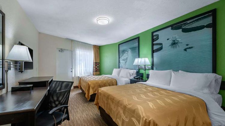 Quality Inn Daytona Beach Oceanfront Room