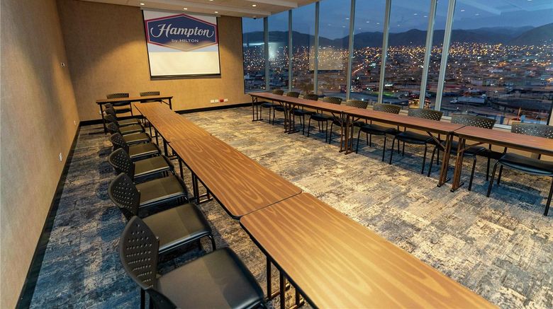 <b>Hampton by Hilton Antofagasta Meeting</b>. Images powered by <a href="https://iceportal.shijigroup.com/" title="IcePortal" target="_blank">IcePortal</a>.