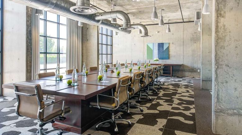 <b>NYLO Las Colinas, a Tapestry Hotel Meeting</b>. Images powered by <a href="https://iceportal.shijigroup.com/" title="IcePortal" target="_blank">IcePortal</a>.