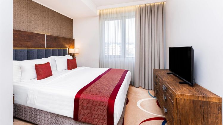 Ramada by Wyndham Hotel/Suites, Yerevan Suite