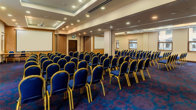 Ramada by Wyndham Hotel/Suites, Yerevan Meeting