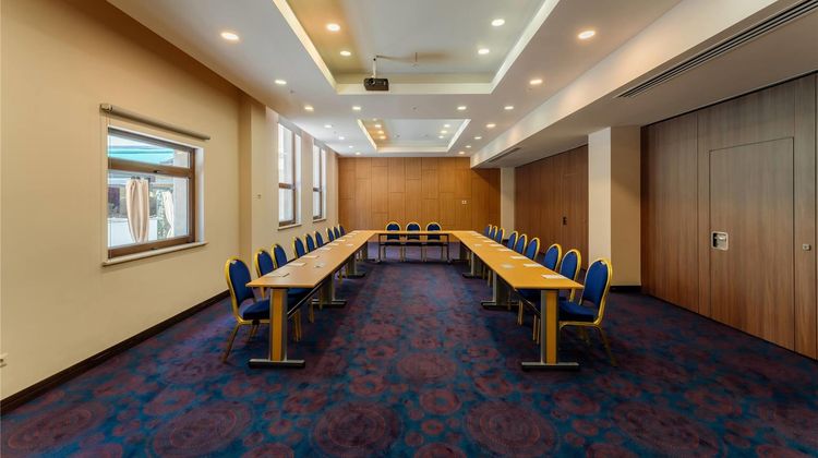 Ramada by Wyndham Hotel/Suites, Yerevan Meeting