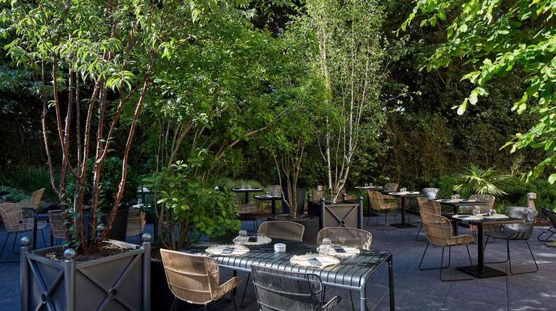 <b>Le Grand Hotel Le Touquet Restaurant</b>. Images powered by <a href="https://iceportal.shijigroup.com/" title="IcePortal" target="_blank">IcePortal</a>.