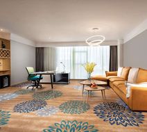 Ramada Encore by Wyndham Linyi Room