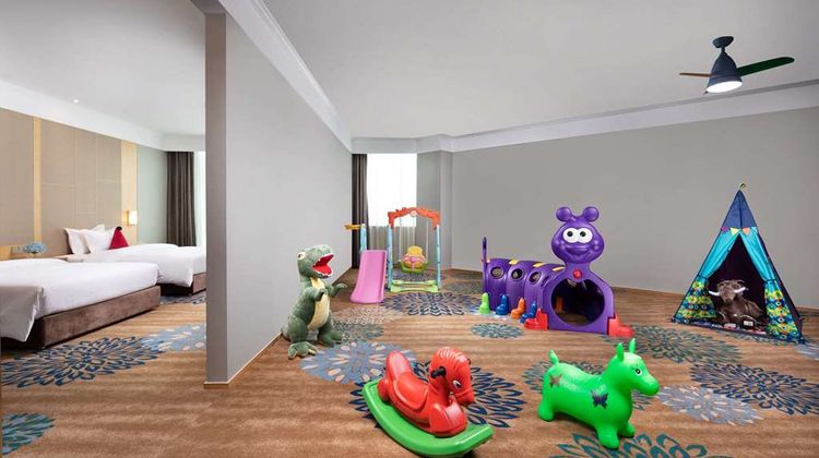 Ramada Encore by Wyndham Linyi Room