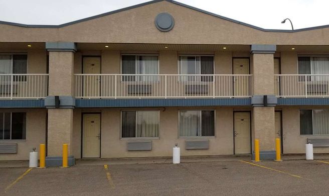 Days Inn Exterior